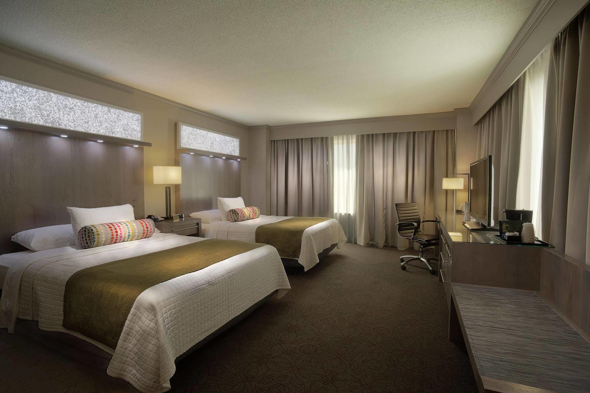 Palace Casino Resort Biloxi Exterior photo