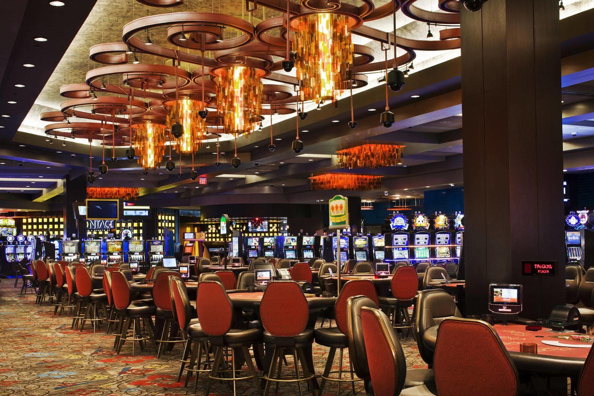 Palace Casino Resort Biloxi Exterior photo